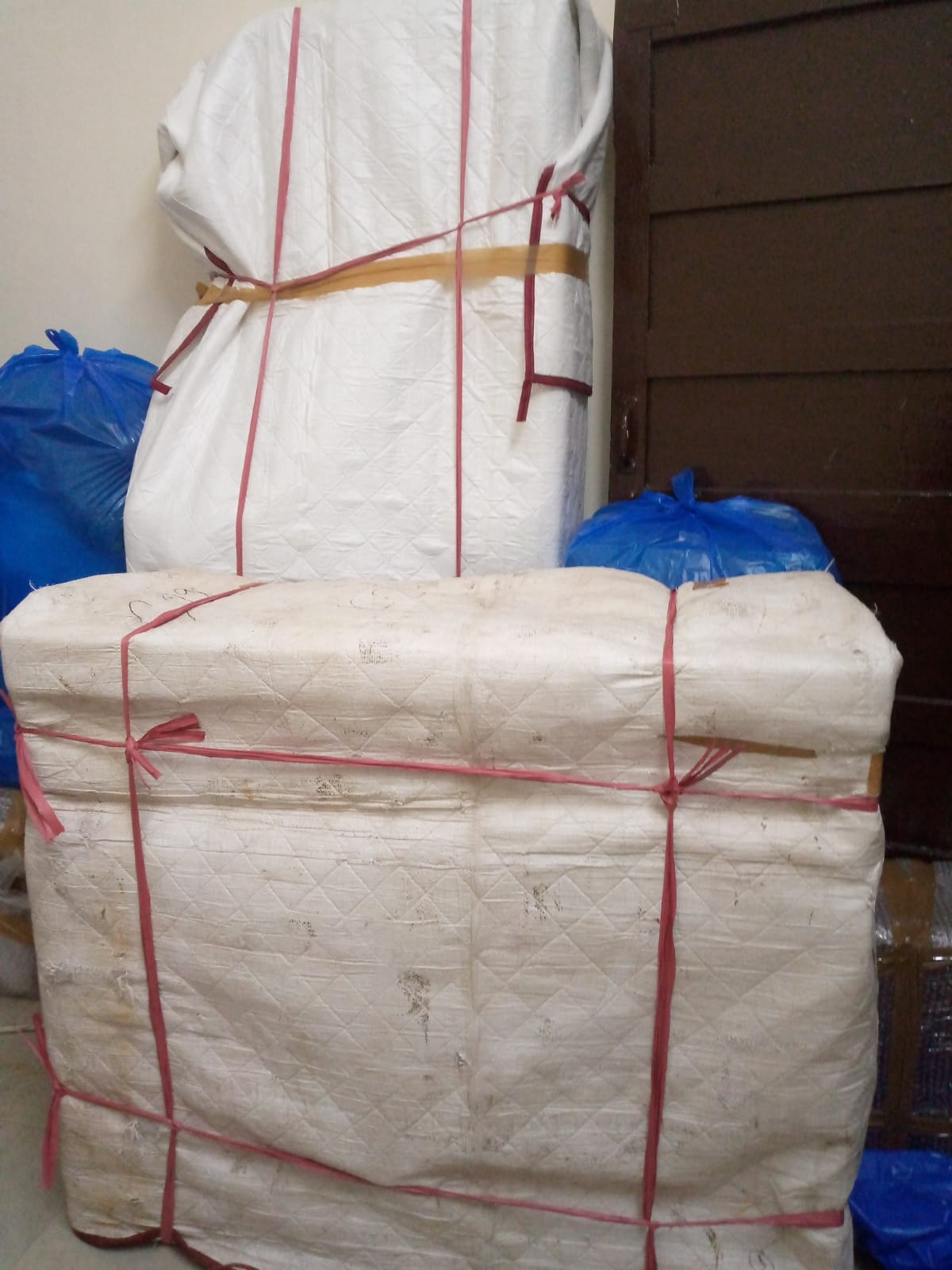 Perfect Packers Movers packing furniture in Rohini Delhi
